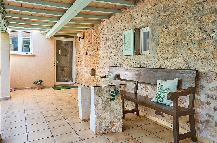 Vakantiehuis Rustikale Villa mit privatem Pool