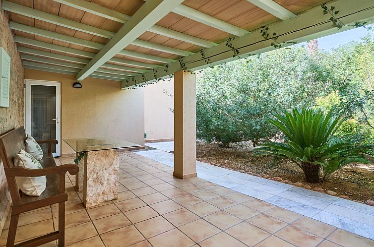 Vakantiehuis Rustikale Villa mit privatem Pool