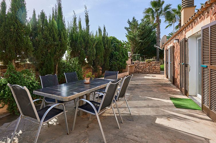 Vakantiehuis Rustikale Villa mit privatem Pool