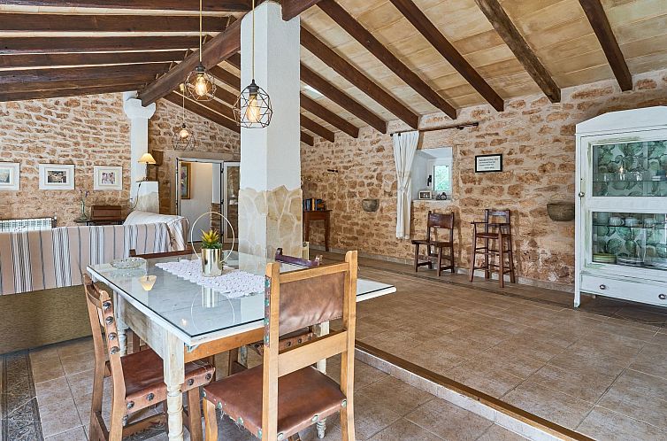 Vakantiehuis Rustikale Villa mit privatem Pool