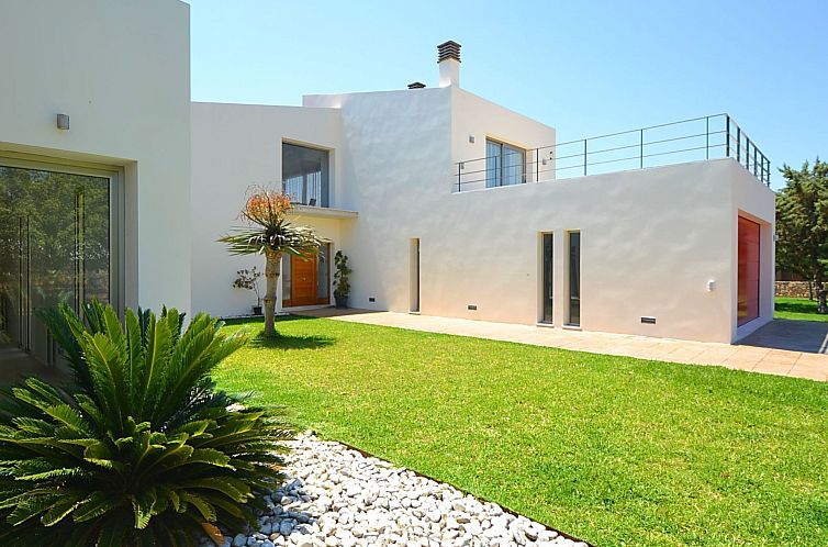 Vakantiehuis Schönes modernes Ferienhaus C84MLL