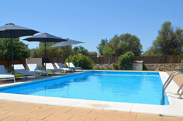 Vakantiehuis Schönes modernes Ferienhaus C84MLL