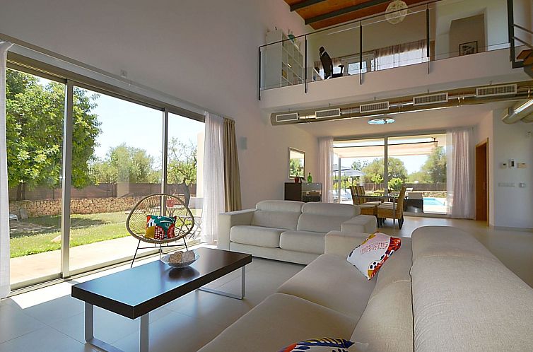 Vakantiehuis Schönes modernes Ferienhaus C84MLL