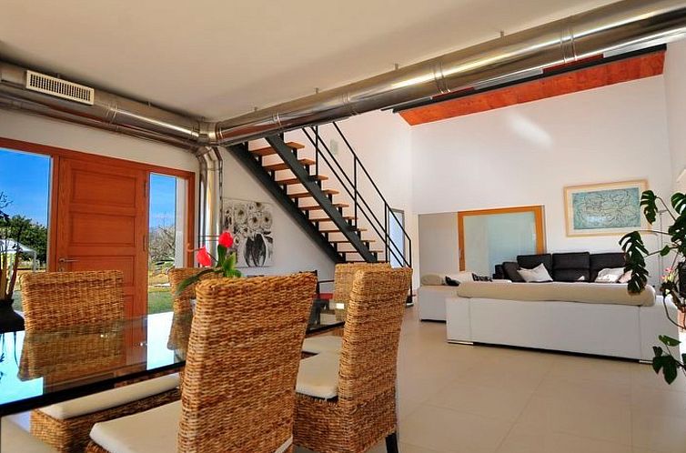 Vakantiehuis Schönes modernes Ferienhaus C84MLL