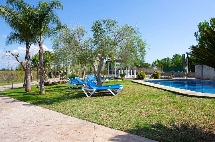 Vakantiehuis Finca mit Tennisplatz und Schwimmbad