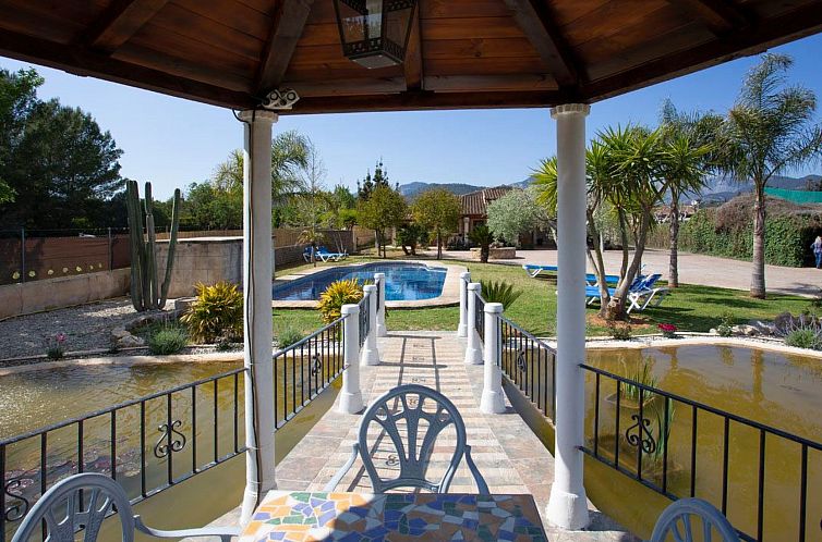 Vakantiehuis Finca mit Tennisplatz und Schwimmbad