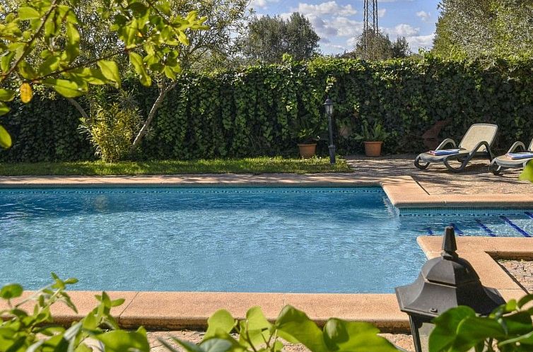 Vakantiehuis Charmantes Ferienhaus in Búger mit Privatem Po