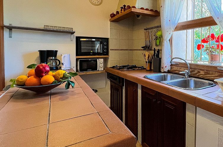 Vakantiehuis "Sa Sini" mit Terrasse