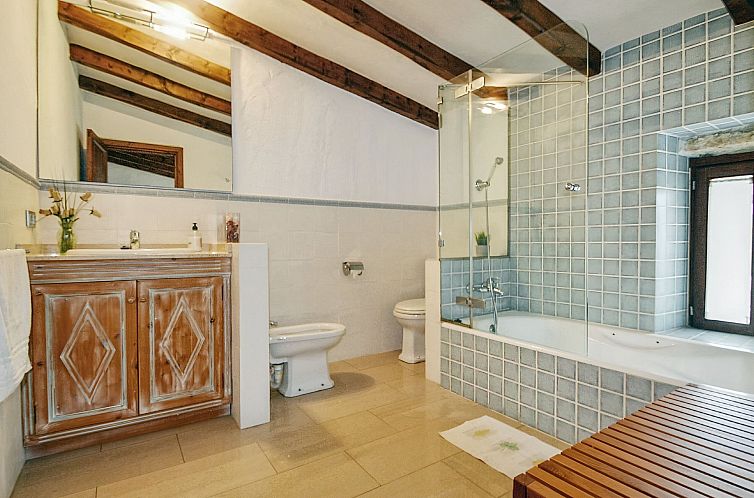 Vakantiehuis Restauriertes Landhaus in Búger