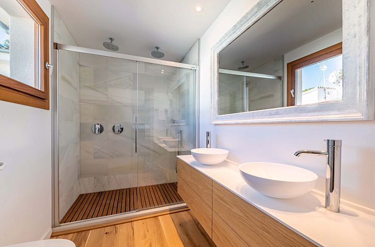 Vakantiehuis Villa "Mar i Pins" mit Garten, Grill und Terras