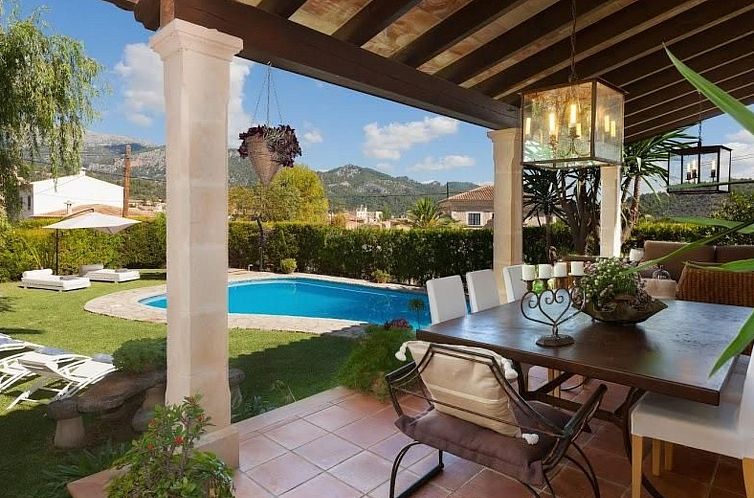 Vakantiehuis Schöne Villa mit Schwimmbad in Mancor de la Va