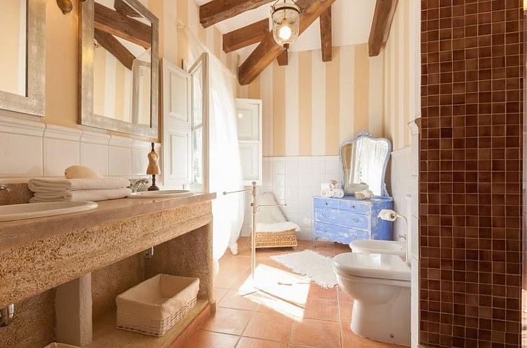 Vakantiehuis Schöne Villa mit Schwimmbad in Mancor de la Va