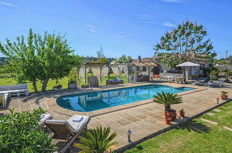 Vakantiehuis Gemütliches Landhaus mit Panoramablick, Pool u