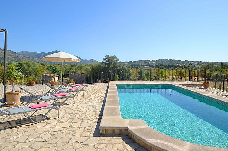 Vakantiehuis in Selva mit Gepflegtem Garten