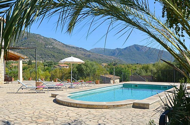 Vakantiehuis in Selva mit Gepflegtem Garten