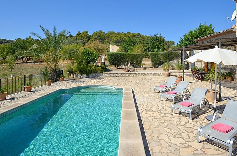 Vakantiehuis in Selva mit Gepflegtem Garten