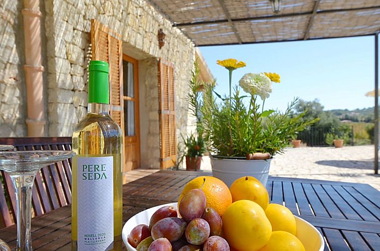 Vakantiehuis in Selva mit Gepflegtem Garten