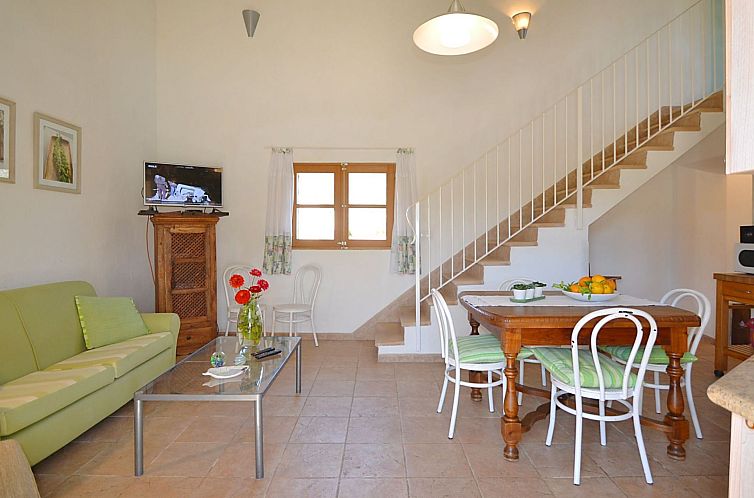 Vakantiehuis in Selva mit Gepflegtem Garten