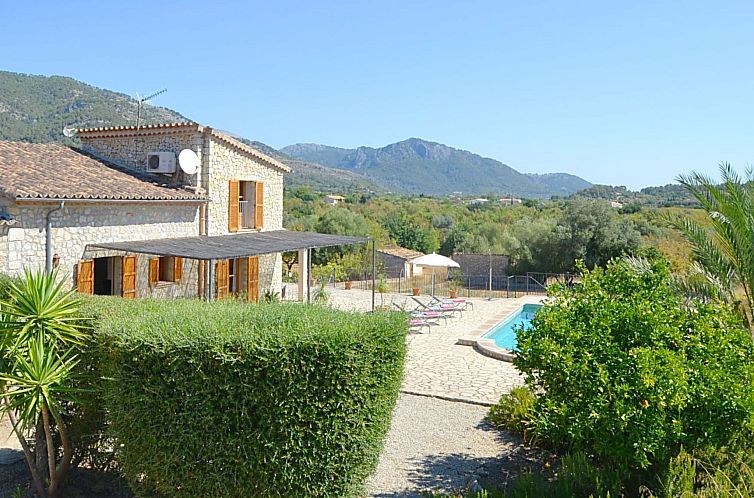 Vakantiehuis in Selva mit Gepflegtem Garten