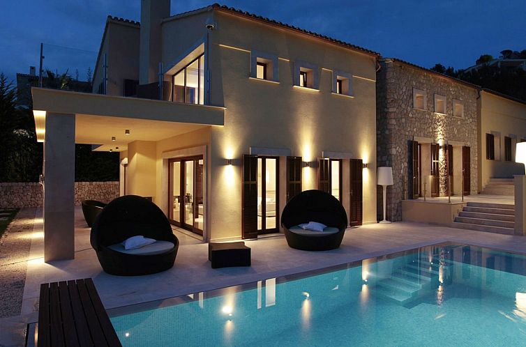 Vakantiehuis mit privatem Pool für 6 Personen ca. 444 m&sup