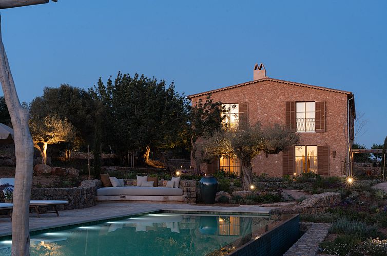 Vrijstaande woning in Alaro