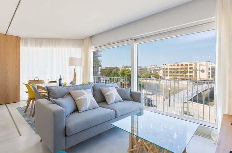 Appartement Tolle Wohnung in S'illot-Cala Morlanda mit Terra
