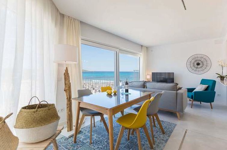 Appartement Tolle Wohnung in S'illot-Cala Morlanda mit Terra