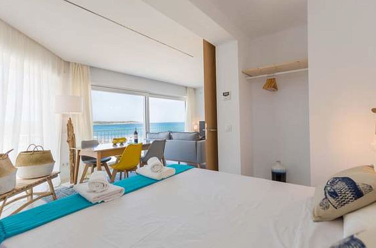 Appartement Tolle Wohnung in S'illot-Cala Morlanda mit Terra
