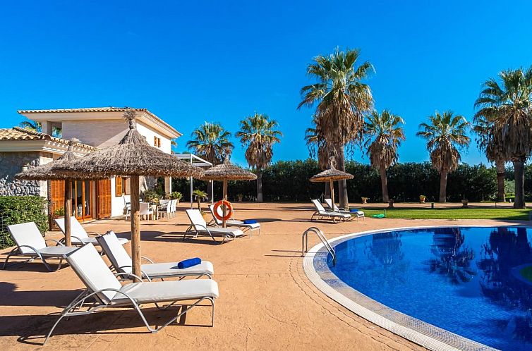 Vakantiehuis Schönes Landhaus mit Pool für 8 Personen