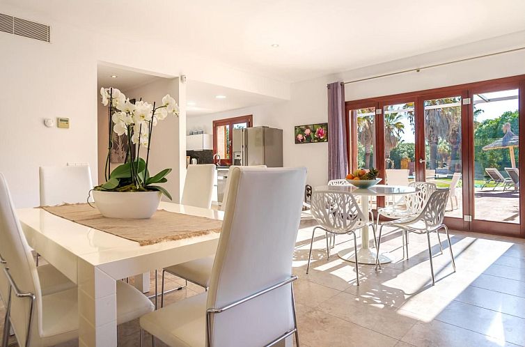 Vakantiehuis Schönes Landhaus mit Pool für 8 Personen