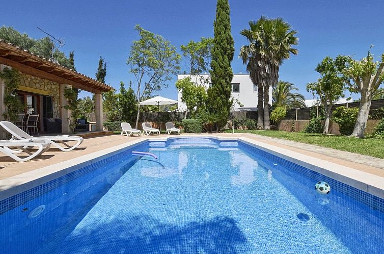 Vakantiehuis Moderne Villa mit privatem Pool in Crestatx