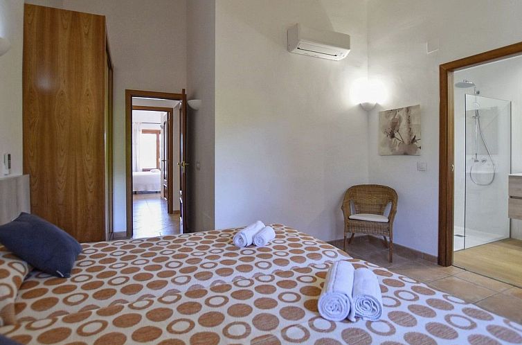 Vakantiehuis Moderne Villa mit privatem Pool in Crestatx