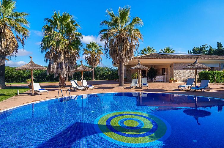 Vakantiehuis Schönes Landhaus mit Pool für 6 Personen