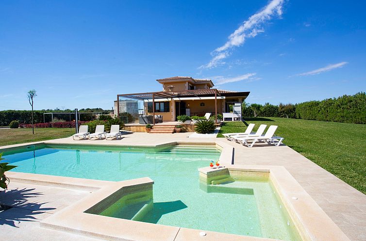 Guest house 1602507 - Holiday property Mallorca - Vakantiehuis Can Vanrell, mit Schwimmbad, Jacuzzi und Rasenf