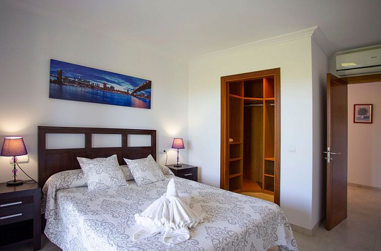 Vakantiehuis Can Vanrell, mit Schwimmbad, Jacuzzi und Rasenf