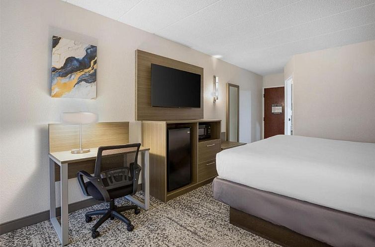 SureStay Plus Hotel by Best Western Chicago Lombard