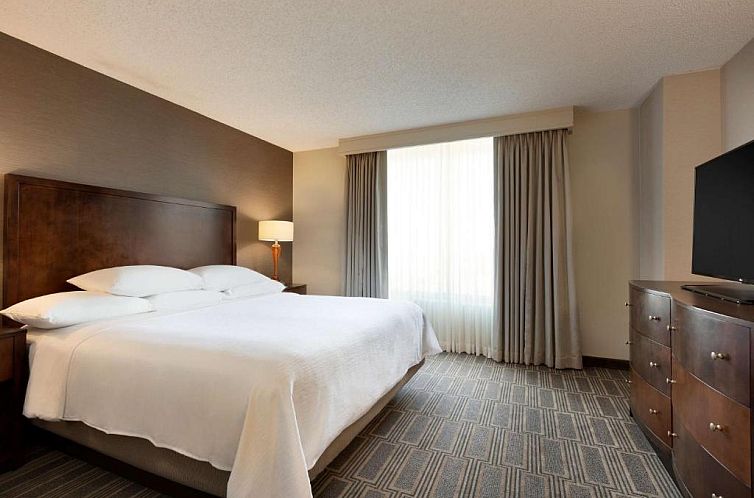 Embassy Suites by Hilton Chicago Lombard