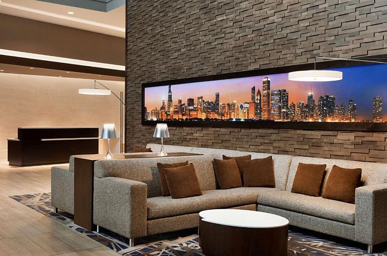 Embassy Suites by Hilton Chicago Lombard