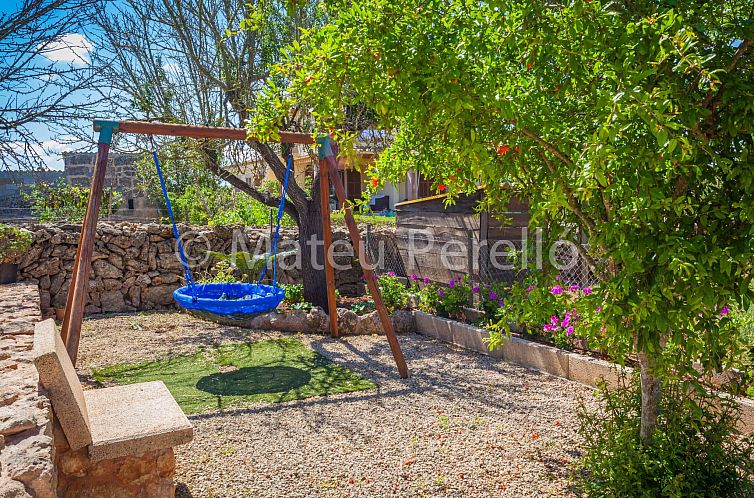 Vakantiehuis Villa mit 5 Schlafzimmern und Pool auf dem Land