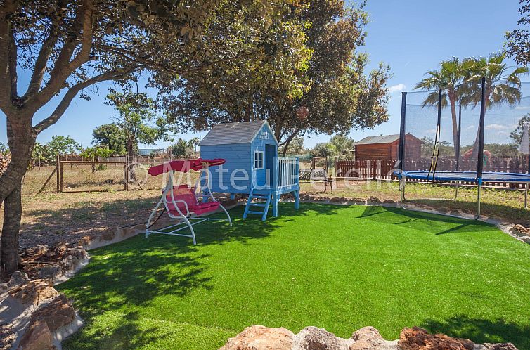 Vakantiehuis Villa mit 5 Schlafzimmern und Pool auf dem Land