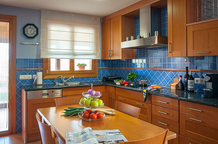 Vakantiehuis Villa mit 5 Schlafzimmern und Pool auf dem Land
