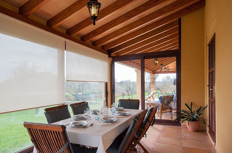 Vakantiehuis Villa mit 5 Schlafzimmern und Pool auf dem Land