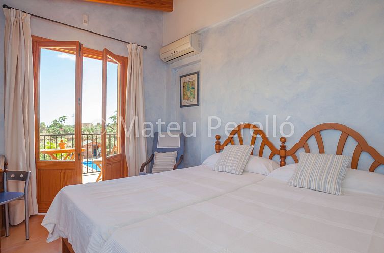 Vakantiehuis Villa mit 5 Schlafzimmern und Pool auf dem Land