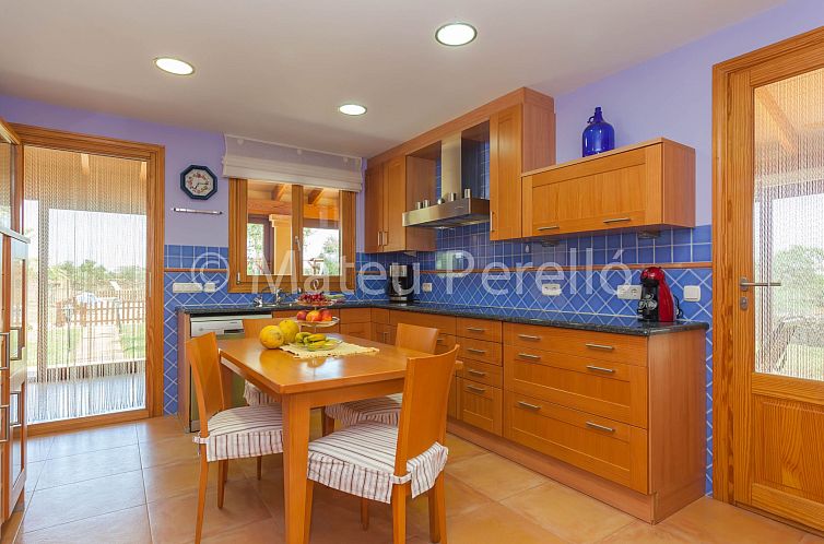 Vakantiehuis Villa mit 5 Schlafzimmern und Pool auf dem Land