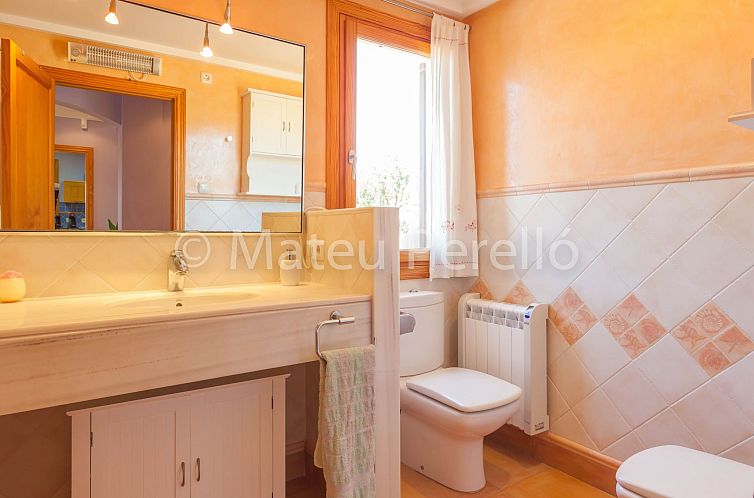 Vakantiehuis Villa mit 5 Schlafzimmern und Pool auf dem Land