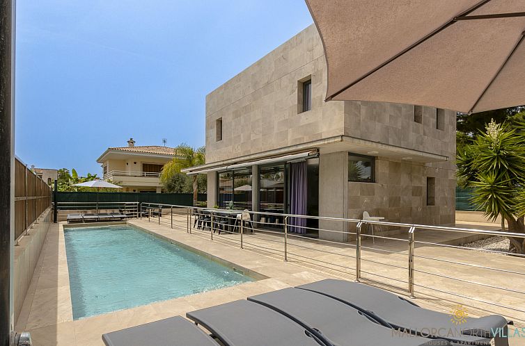 Vakantiehuis Villa Iola: Moderna Casa en Platja de Muro