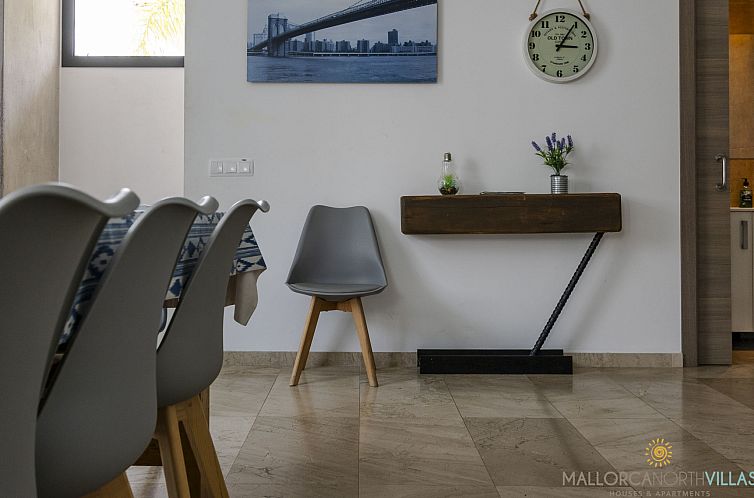 Vakantiehuis Villa Iola: Moderna Casa en Platja de Muro