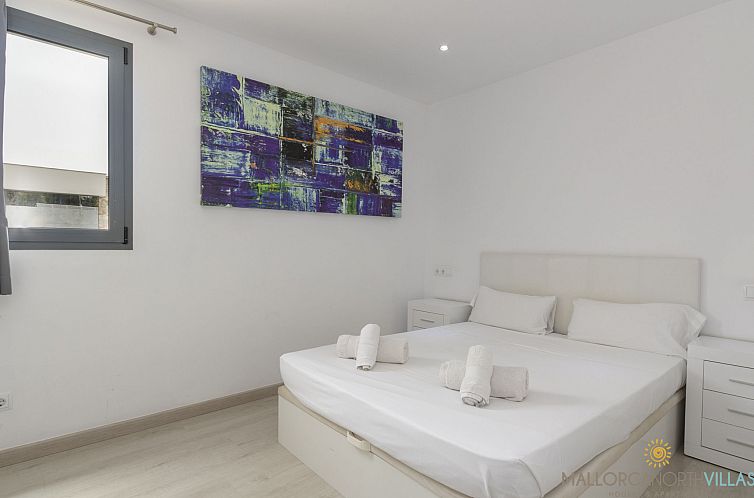 Vakantiehuis Villa Iola: Moderna Casa en Platja de Muro