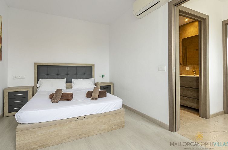 Vakantiehuis Villa Iola: Moderna Casa en Platja de Muro