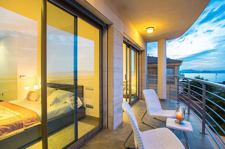 Vakantiehuis Freistehendes Haus direkt am Meer gelegen